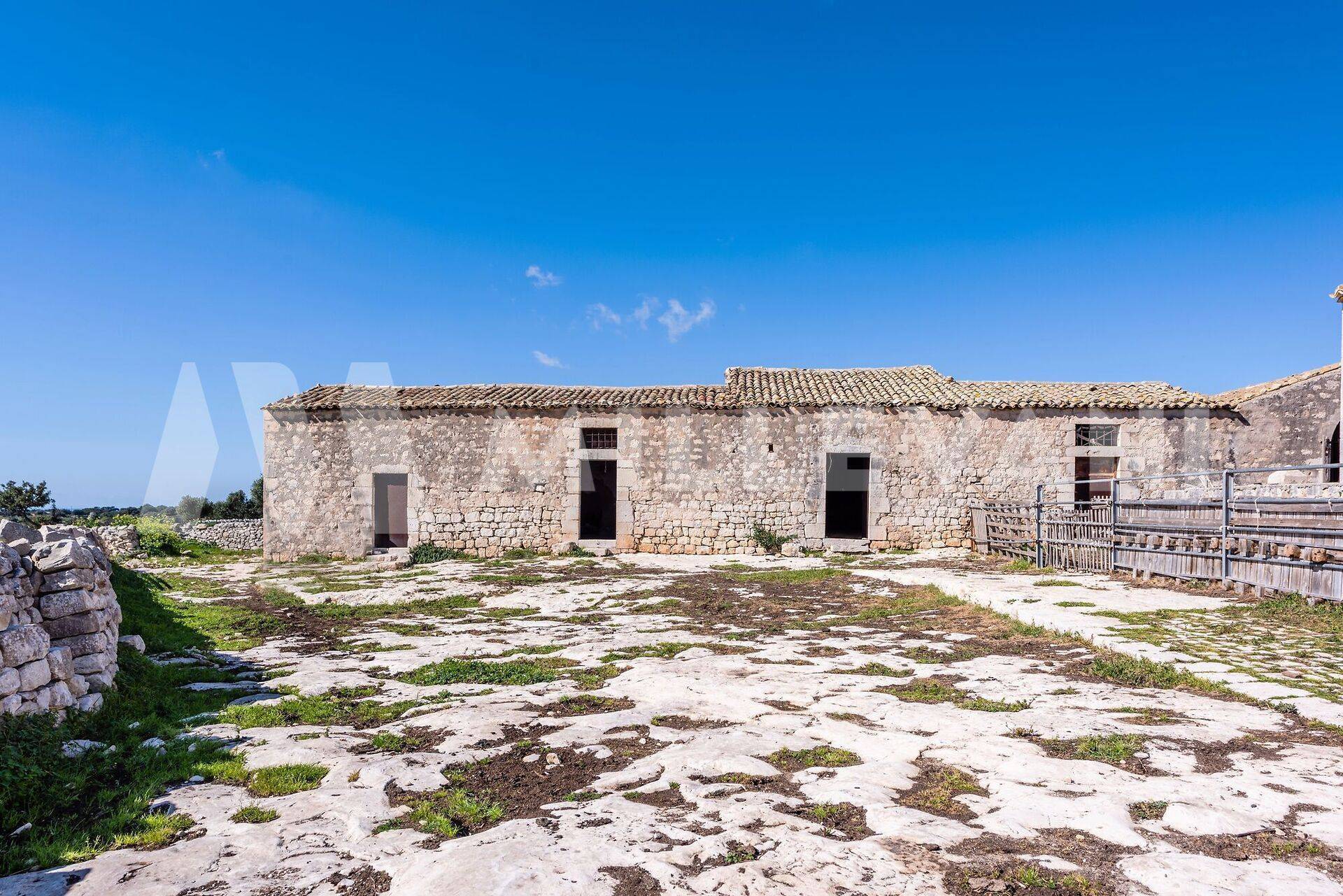 Caseggiato rurale in vendita a Modica