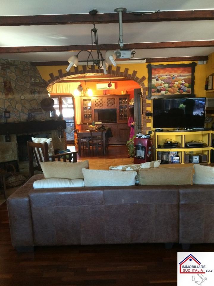 Villette a schiera in vendita a Giugliano in Campania, Varcaturo