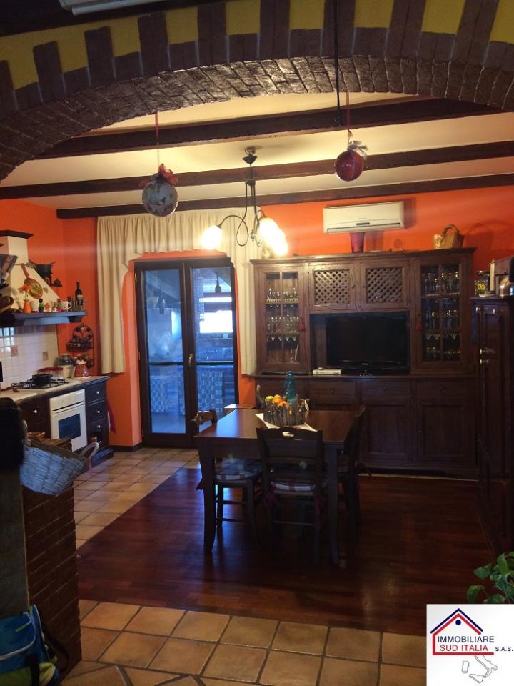 Villette a schiera in vendita a Giugliano in Campania, Varcaturo