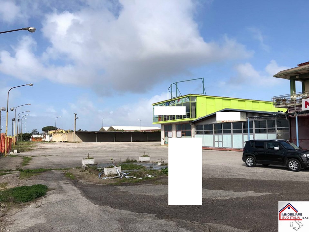 Capannone in vendita a Giugliano in Campania