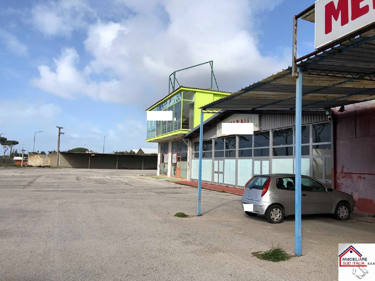 Capannone in vendita a Giugliano in Campania