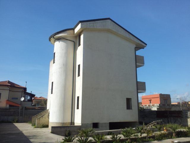 Attivit commerciale in vendita a Castel Volturno