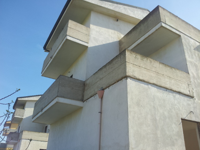 Attivit commerciale in vendita a Castel Volturno