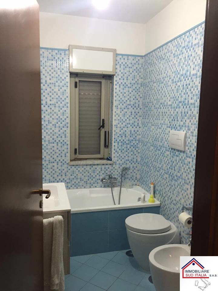 Villa in vendita a Giugliano in Campania, Varcaturo