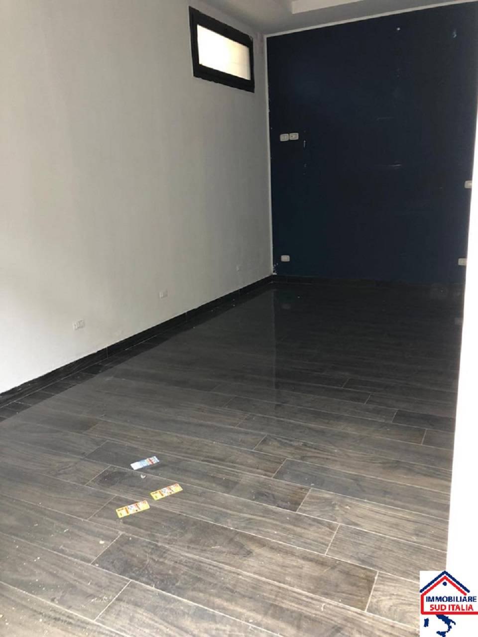 Locale commerciale in affitto a Qualiano