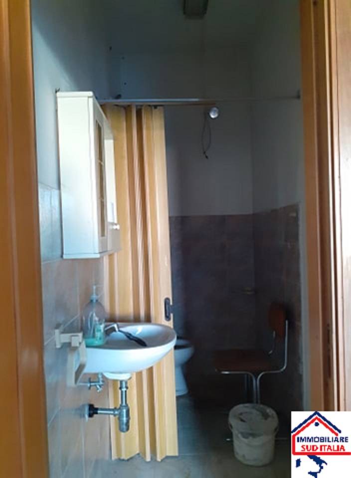 Deposito in affitto a Giugliano in Campania, Lago Patria