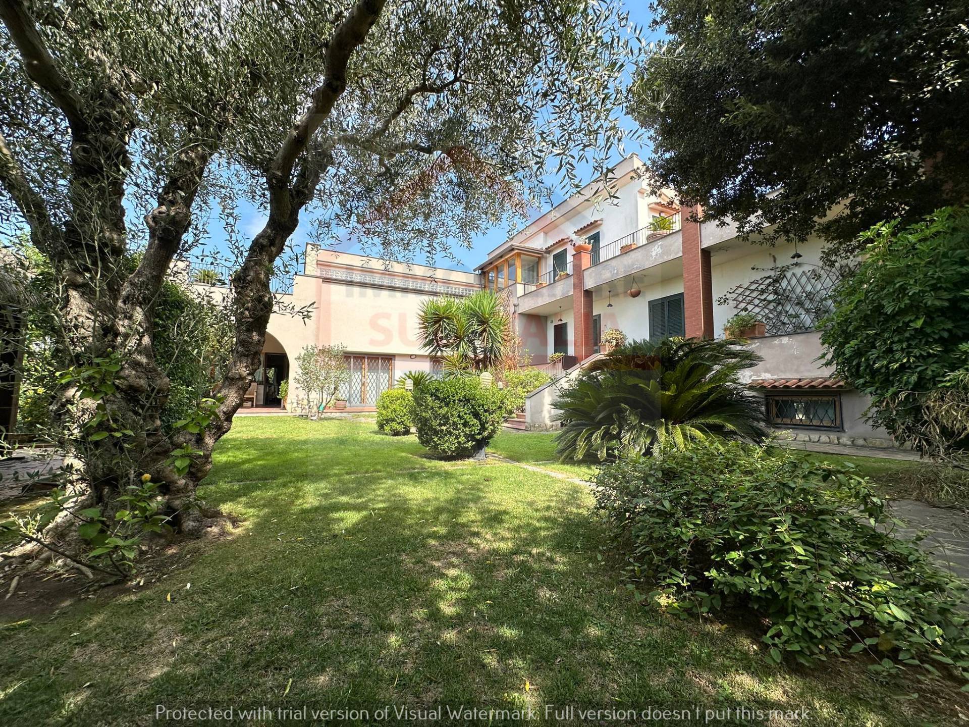 Villa in vendita a Giugliano in Campania, Varcaturo