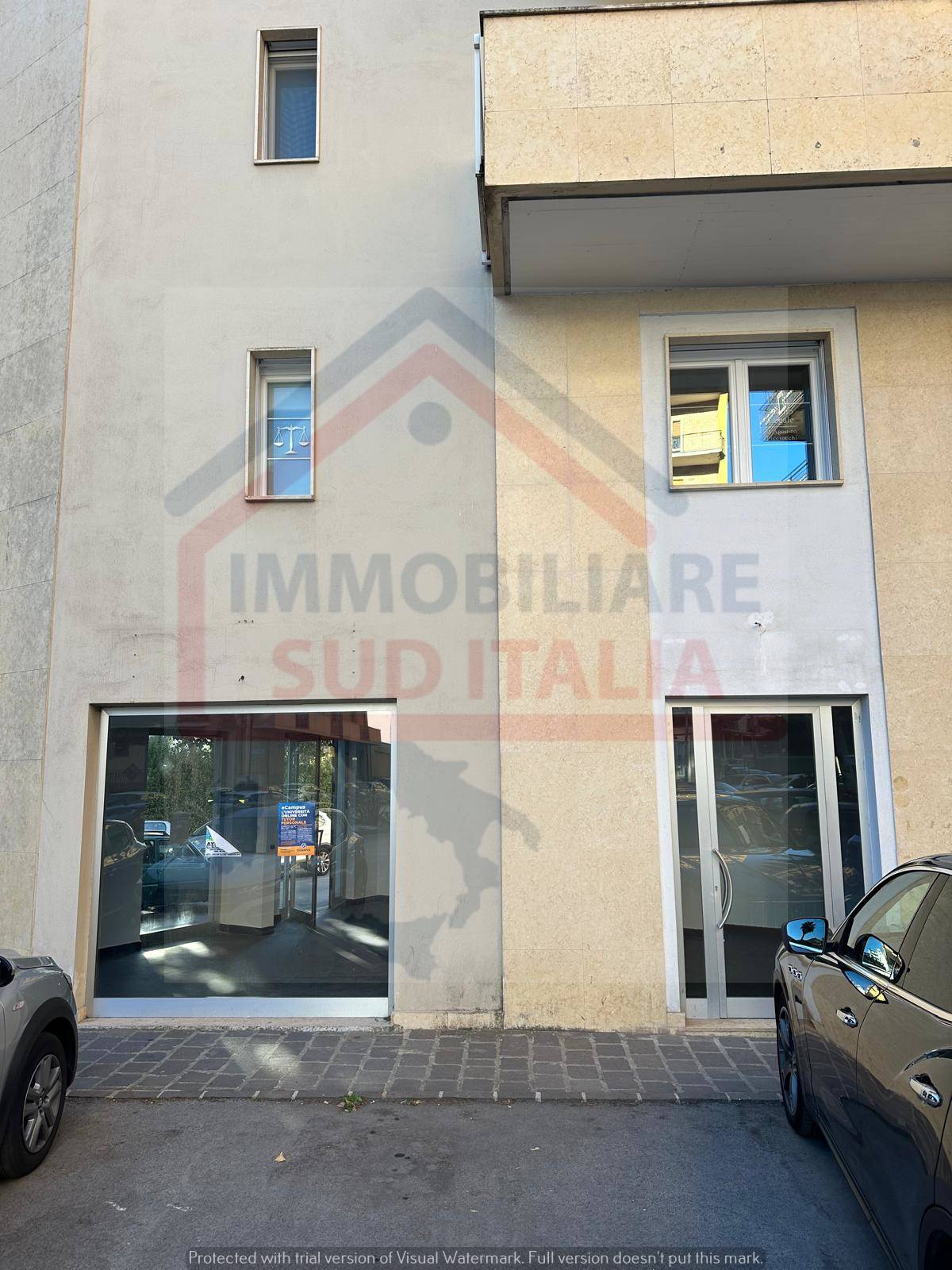 Locale commerciale in affitto a Avellino
