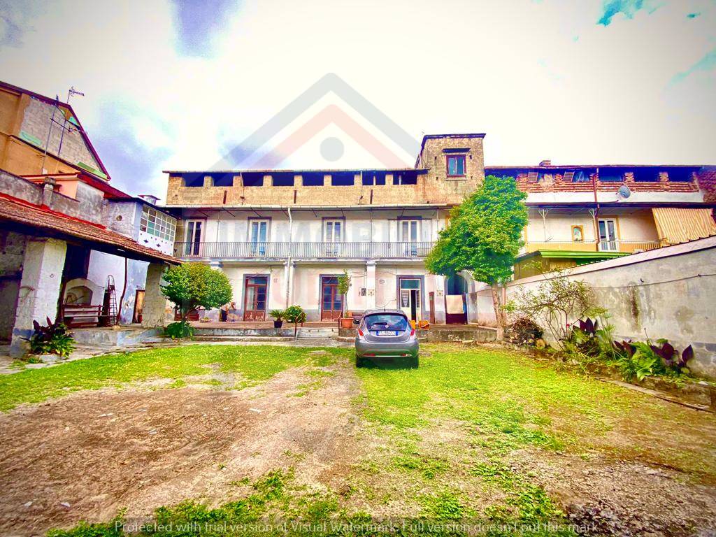 Casa singola in vendita a Giugliano in Campania