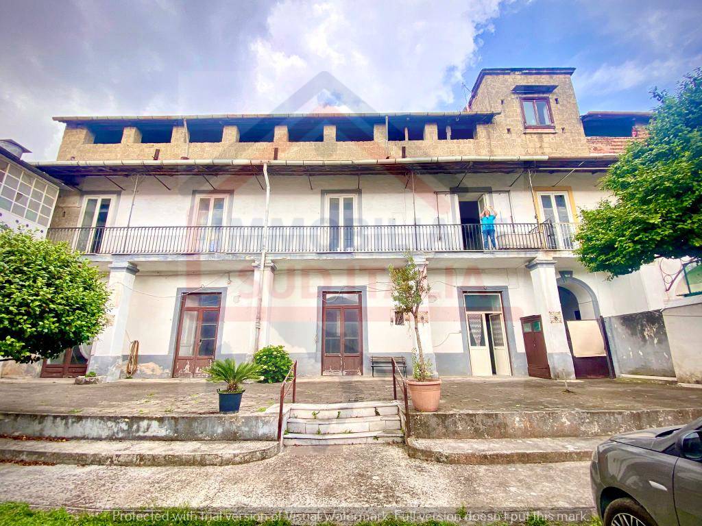 Casa singola in vendita a Giugliano in Campania