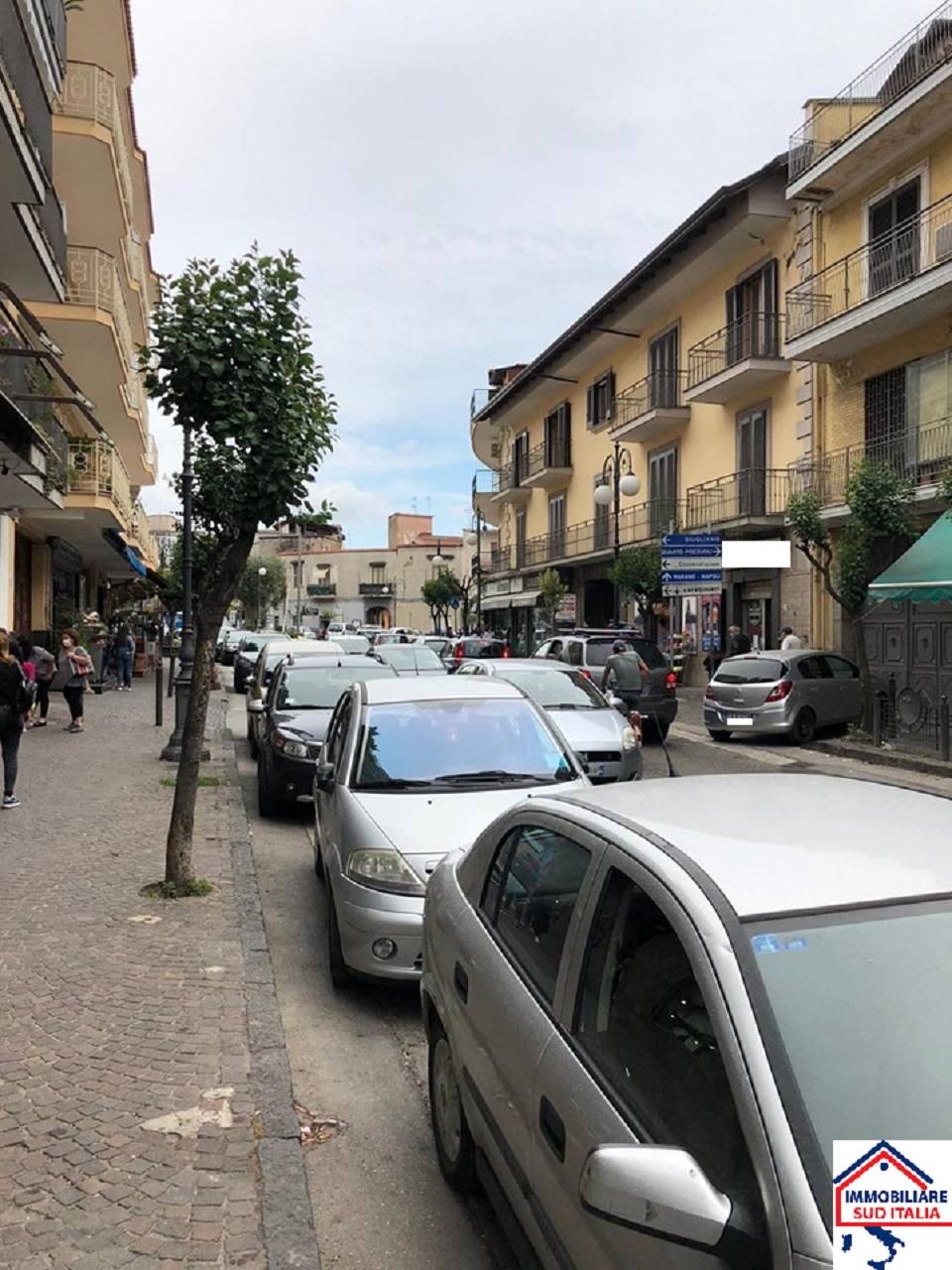 Locale commerciale in affitto a Qualiano