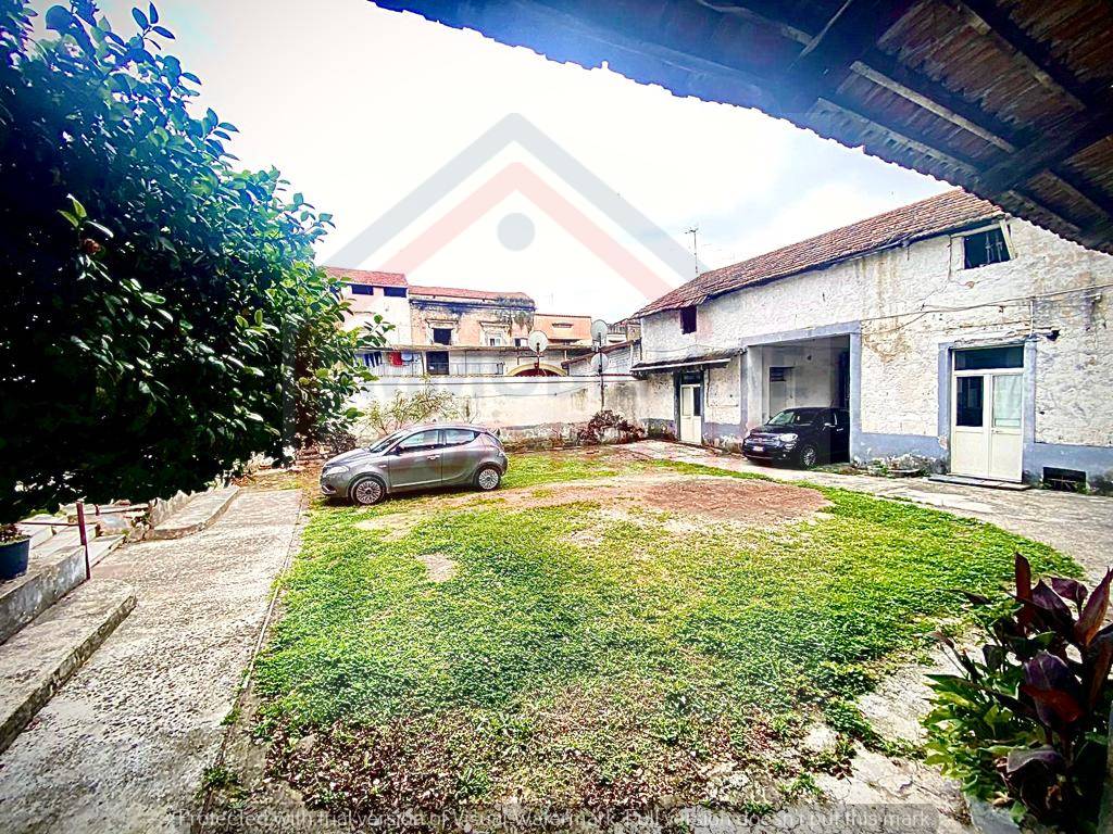 Casa singola in vendita a Giugliano in Campania
