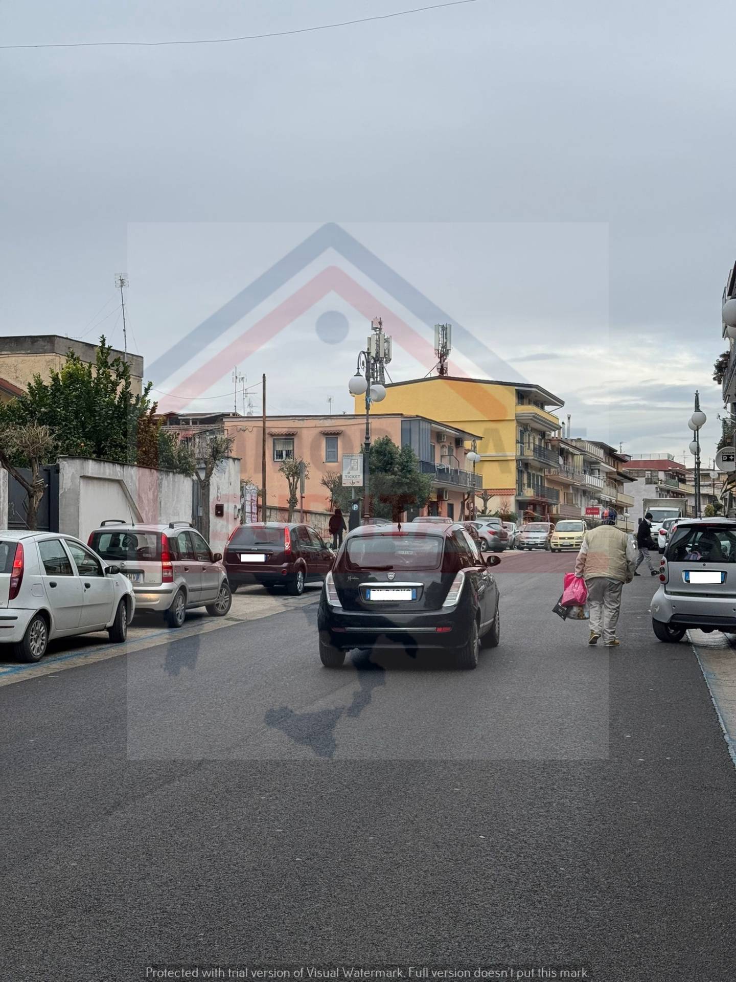 Locale commerciale in affitto a Qualiano