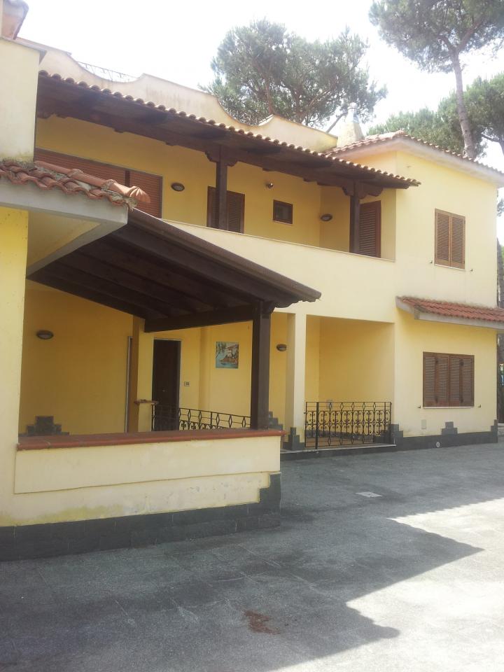 Villa in vendita a Castel Volturno