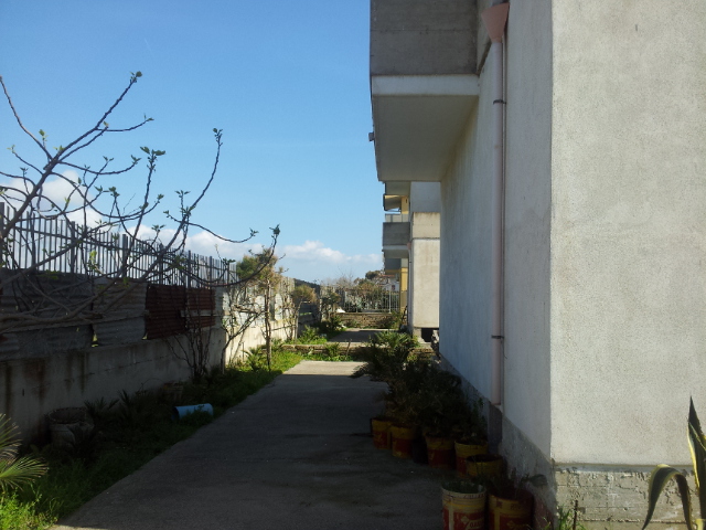 Attivit commerciale in vendita a Castel Volturno