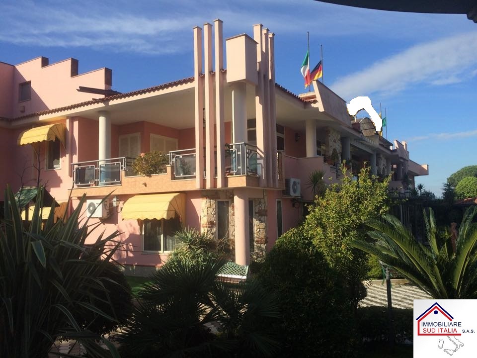 Attivit commerciale in vendita a Giugliano in Campania