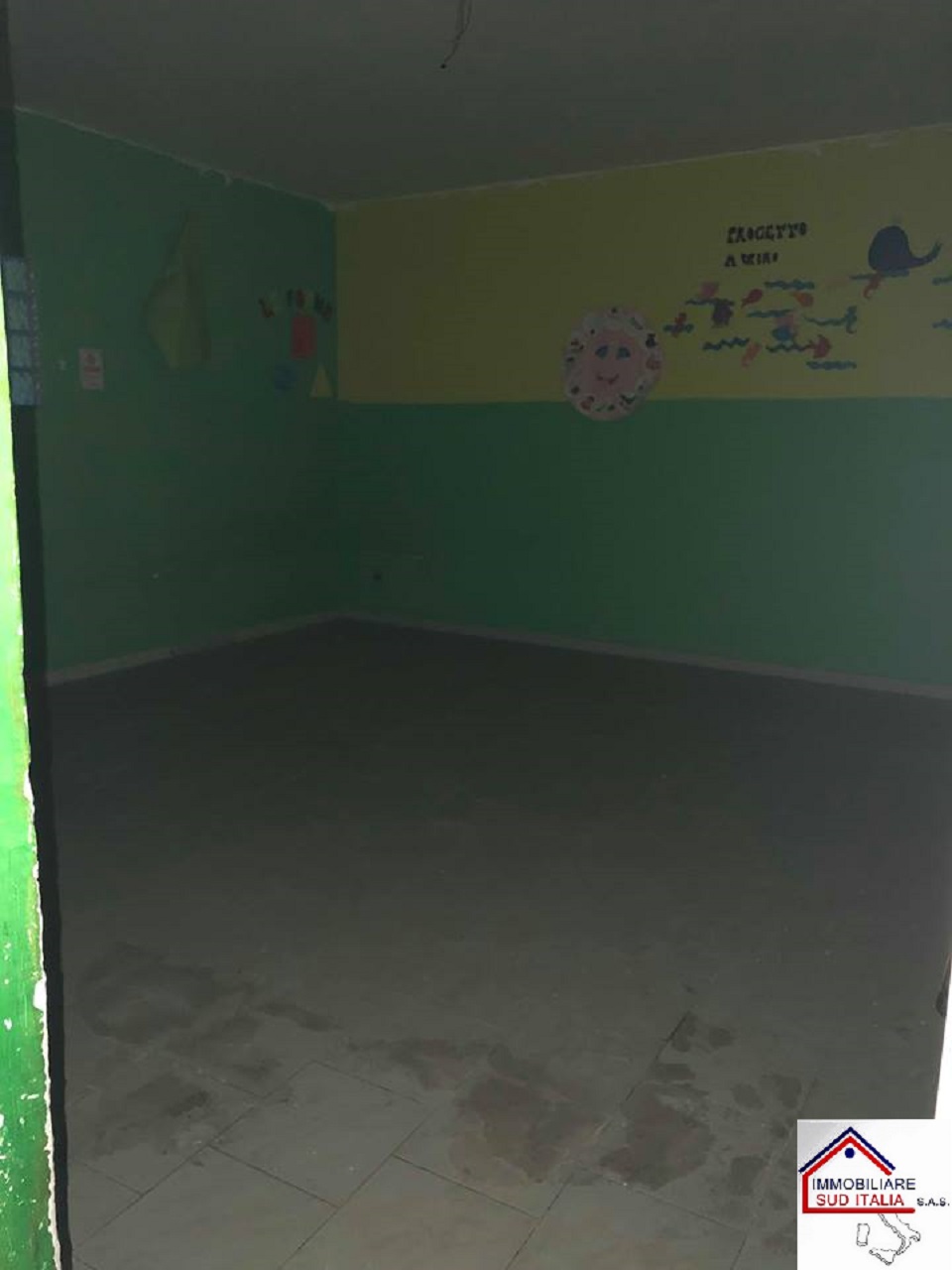 Locale commerciale in affitto a Qualiano