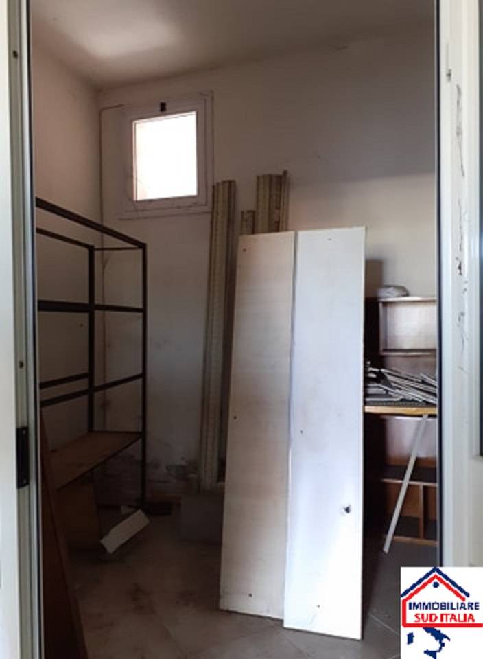 Deposito in affitto a Giugliano in Campania, Lago Patria