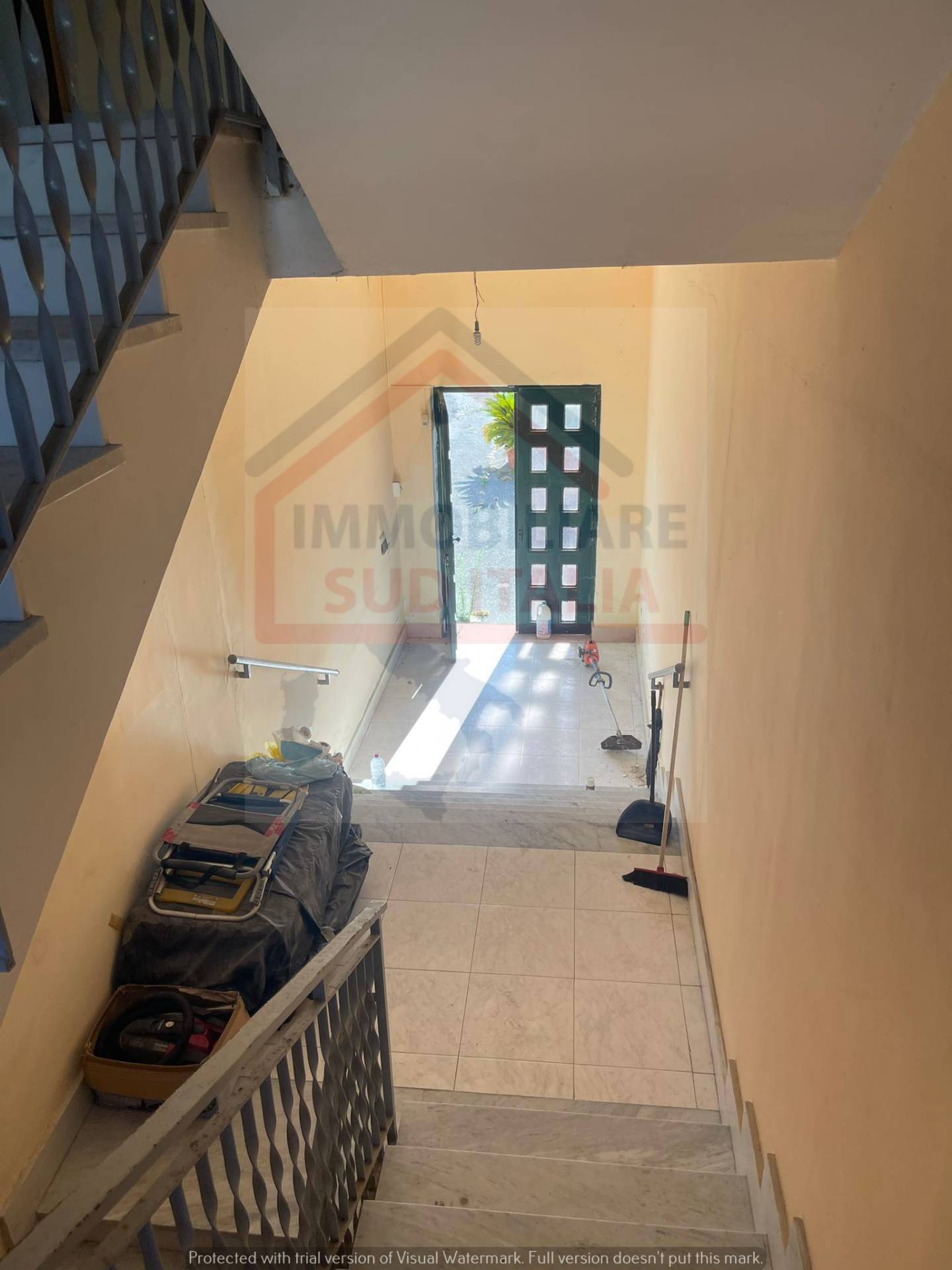 Locale commerciale in vendita a Giugliano in Campania, Licola