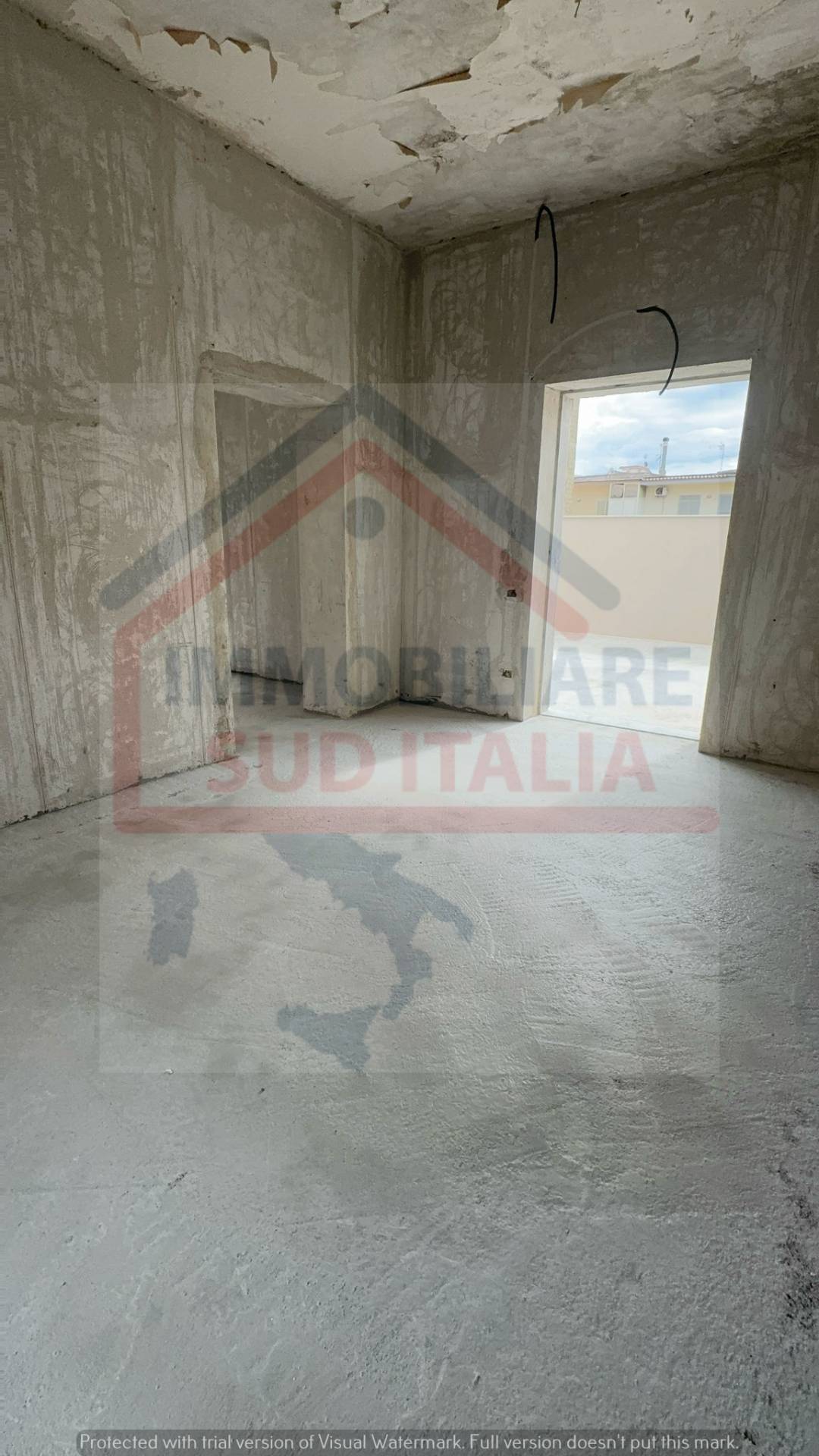 Locale commerciale in affitto a Qualiano