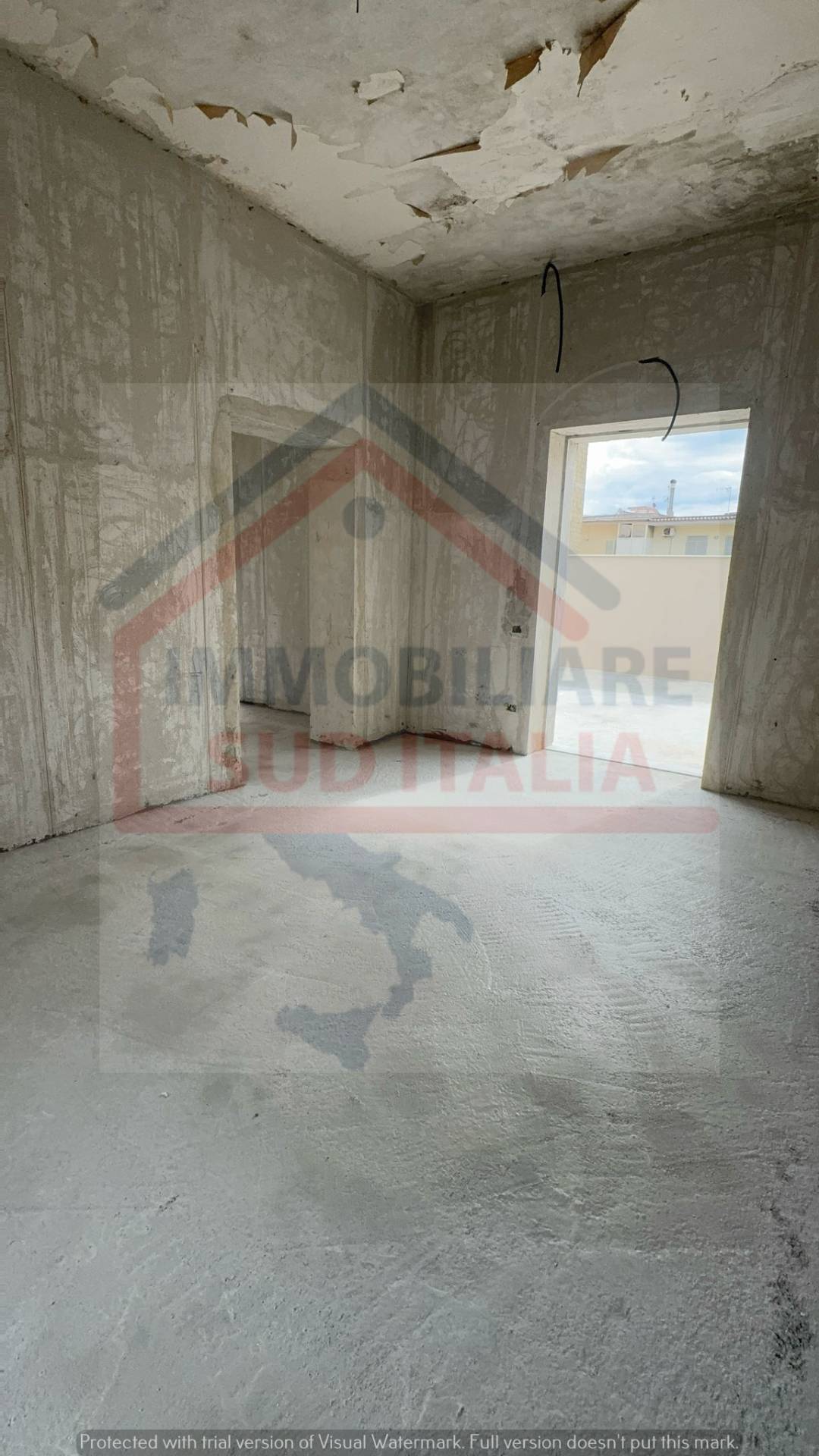 Locale commerciale in affitto a Qualiano