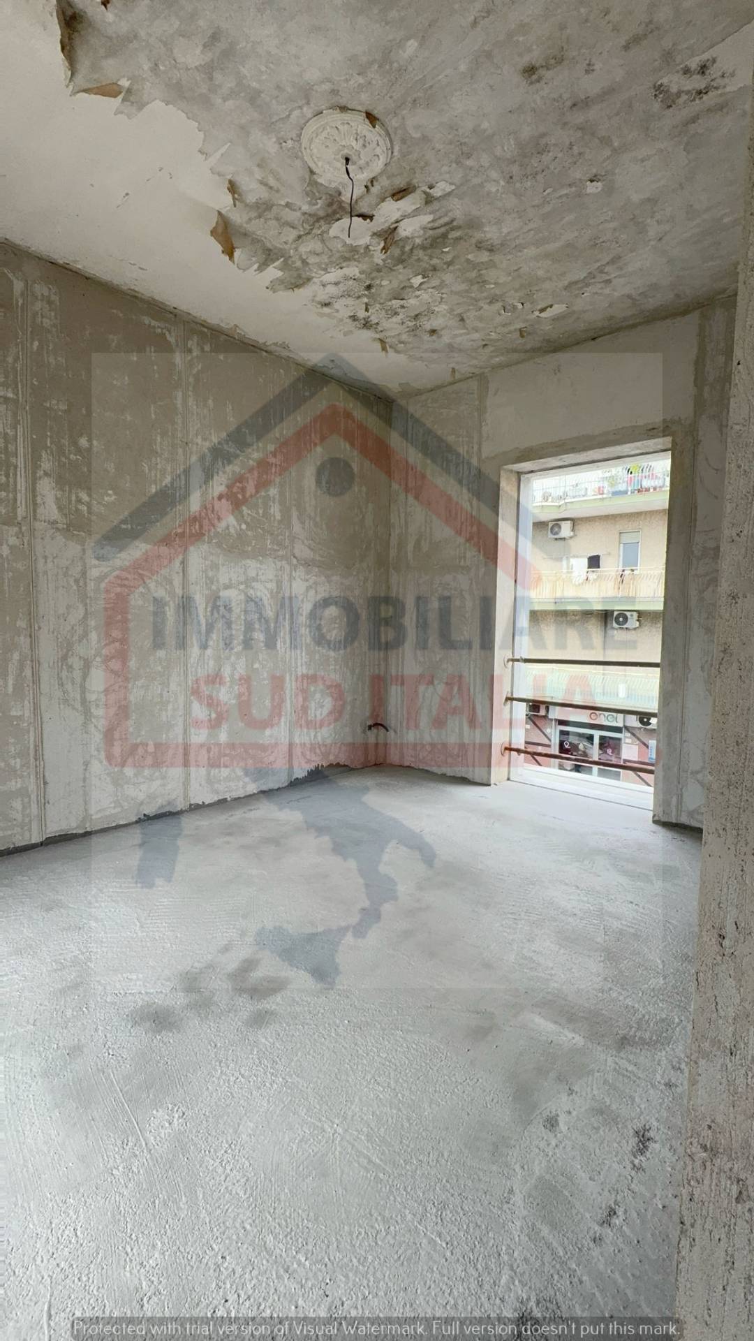 Locale commerciale in affitto a Qualiano