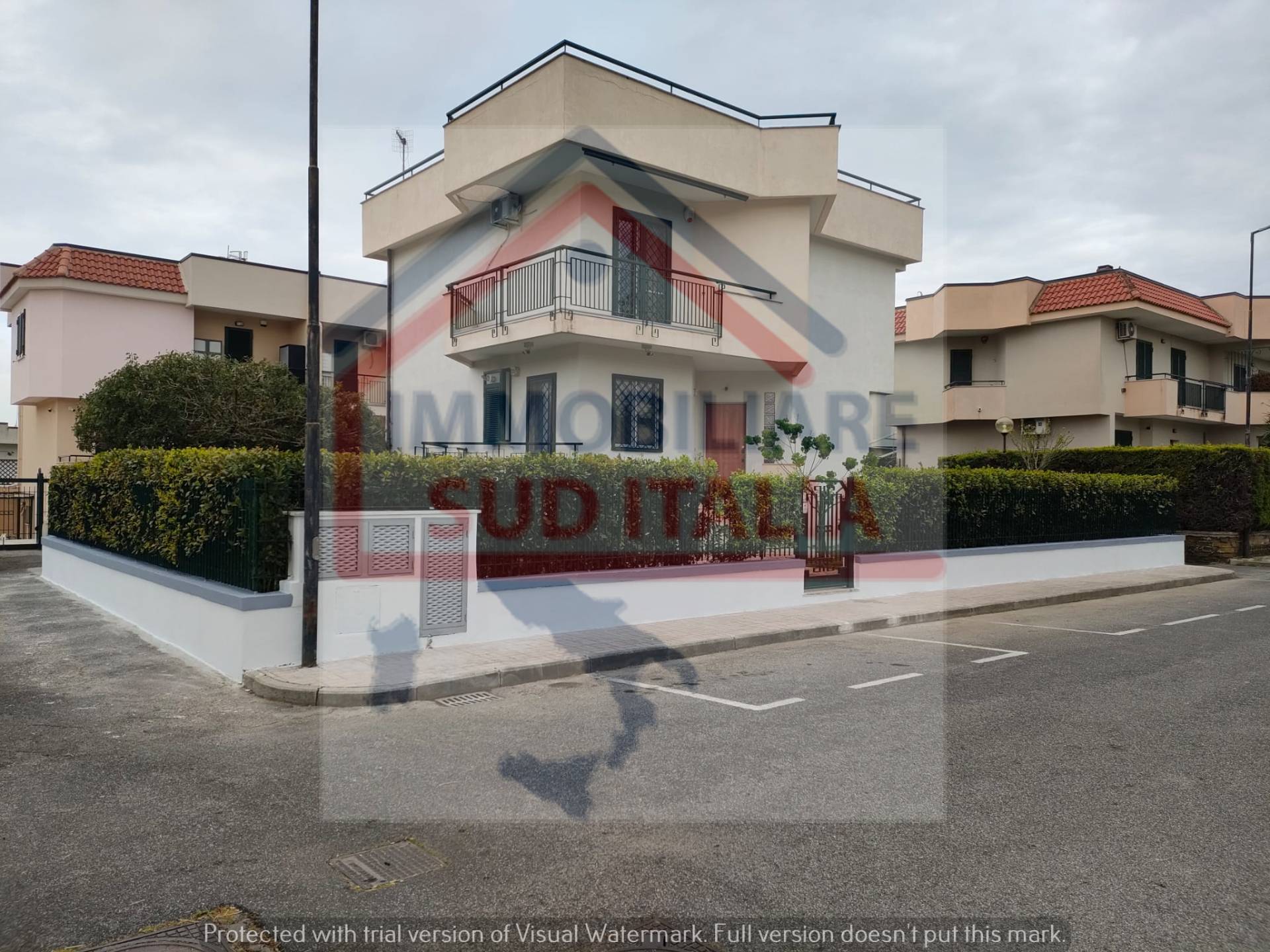 Villa in vendita a Giugliano in Campania, Varcaturo