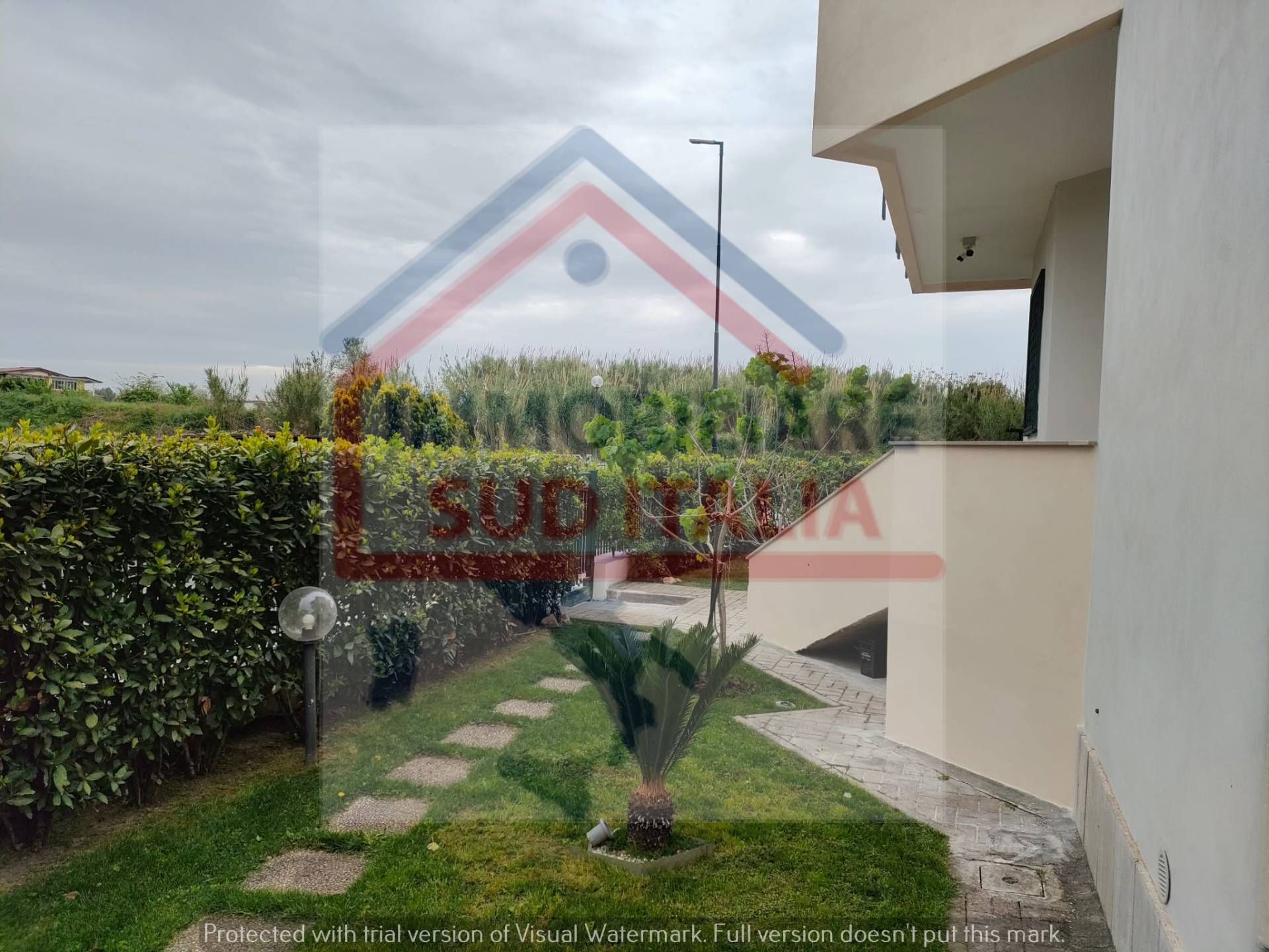 Villa in vendita a Giugliano in Campania, Varcaturo