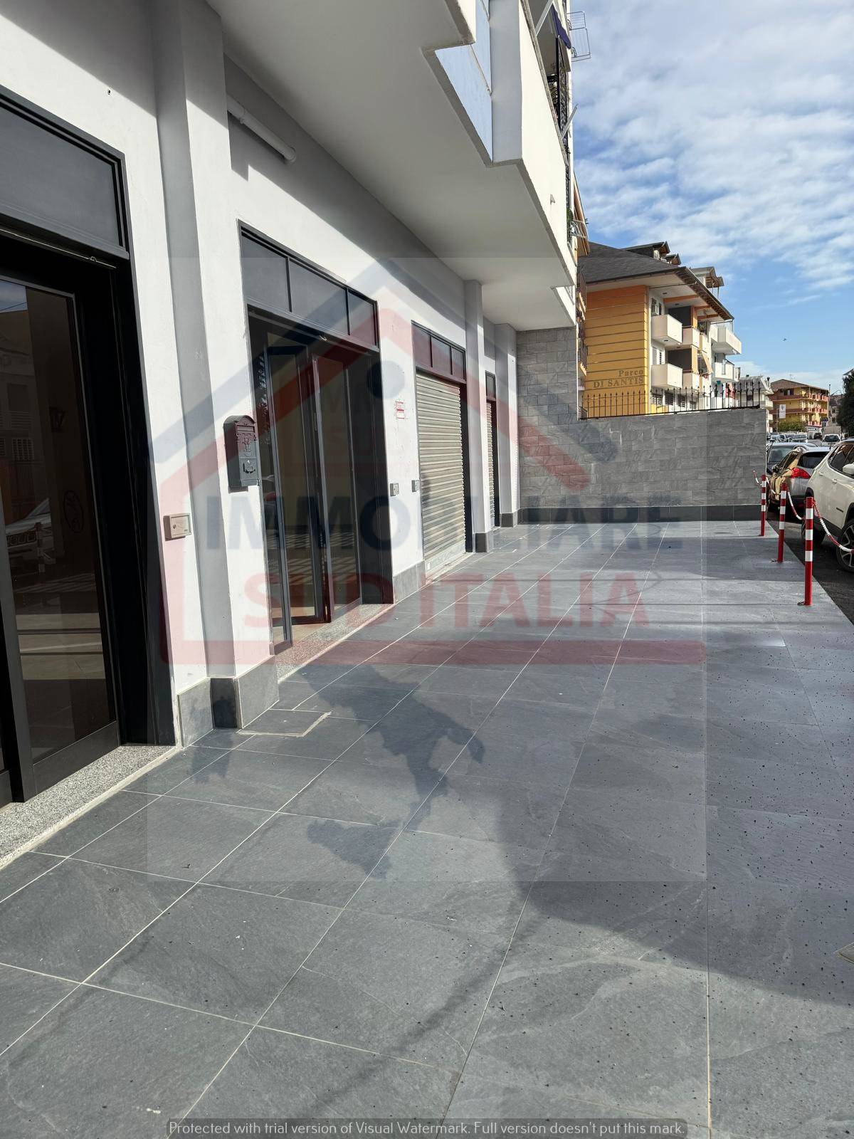 Locale commerciale in affitto a Giugliano in Campania