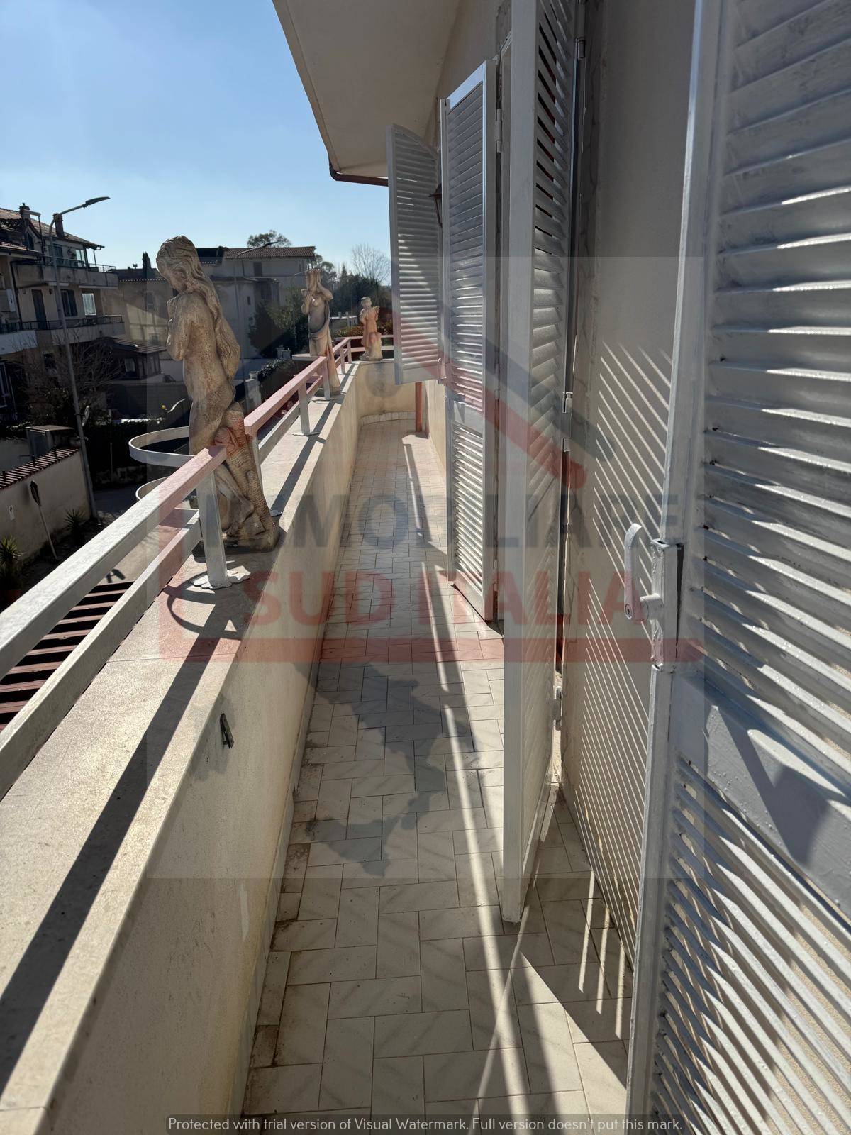 Appartamento in affitto a Giugliano in Campania, Varcaturo