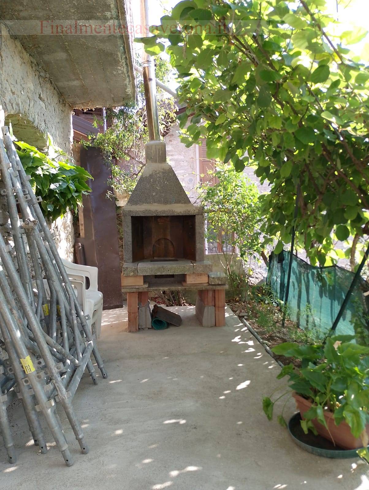 Rustico in vendita a Isera, Patone