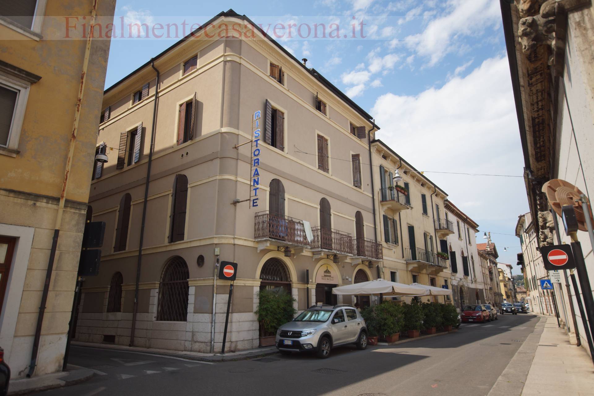 Appartamento in affitto a Verona, Centro storico