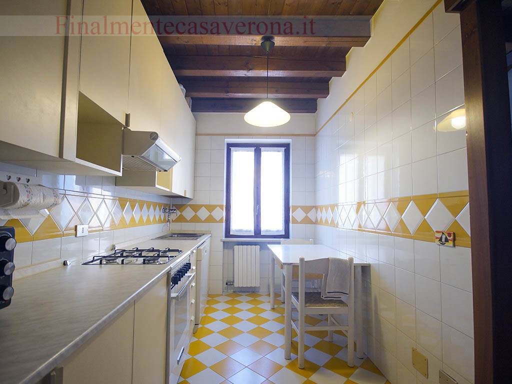 Appartamento Duplex in Affitto in affitto a Verona, Centro storico