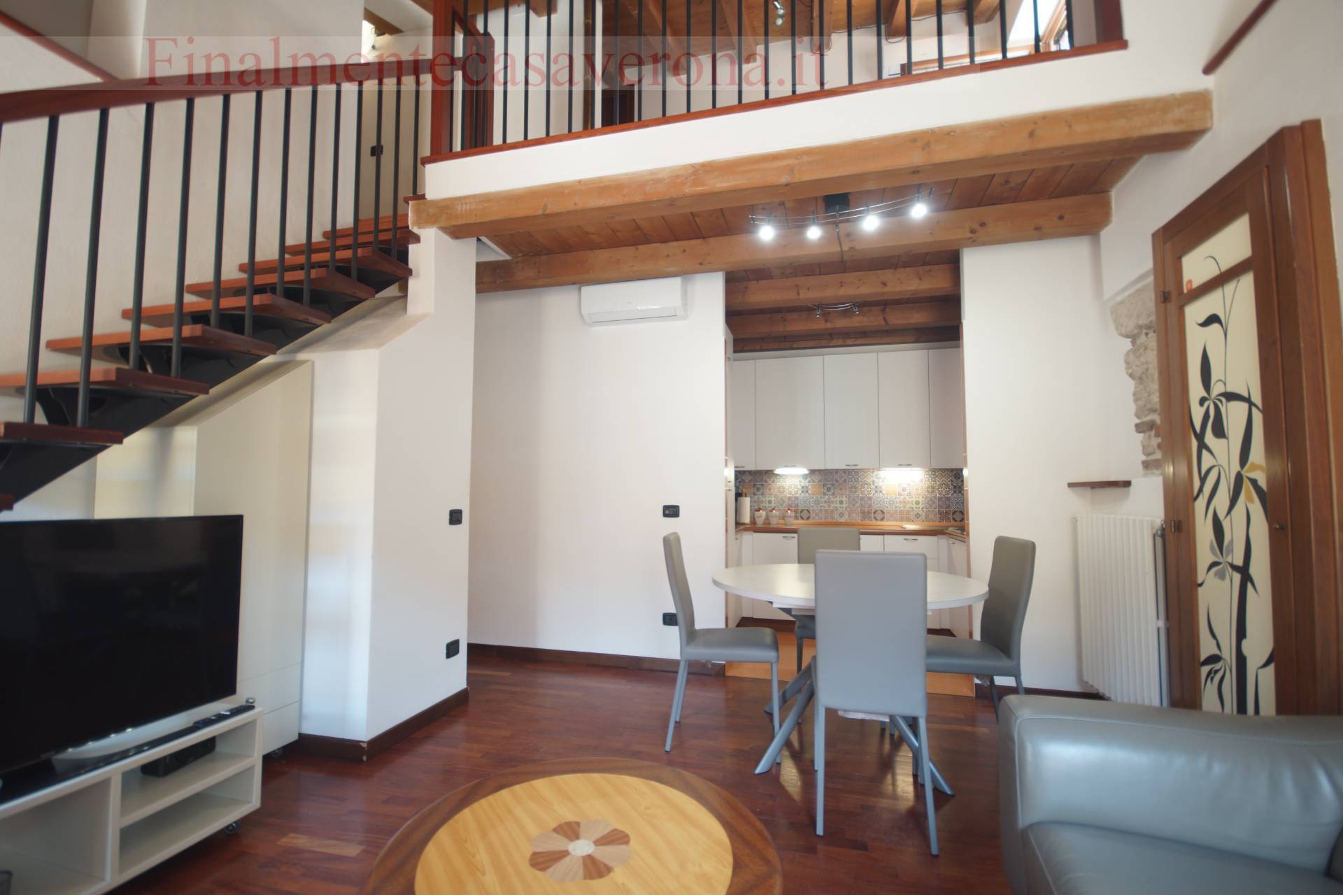 Appartamento in affitto a Verona, Centro storico