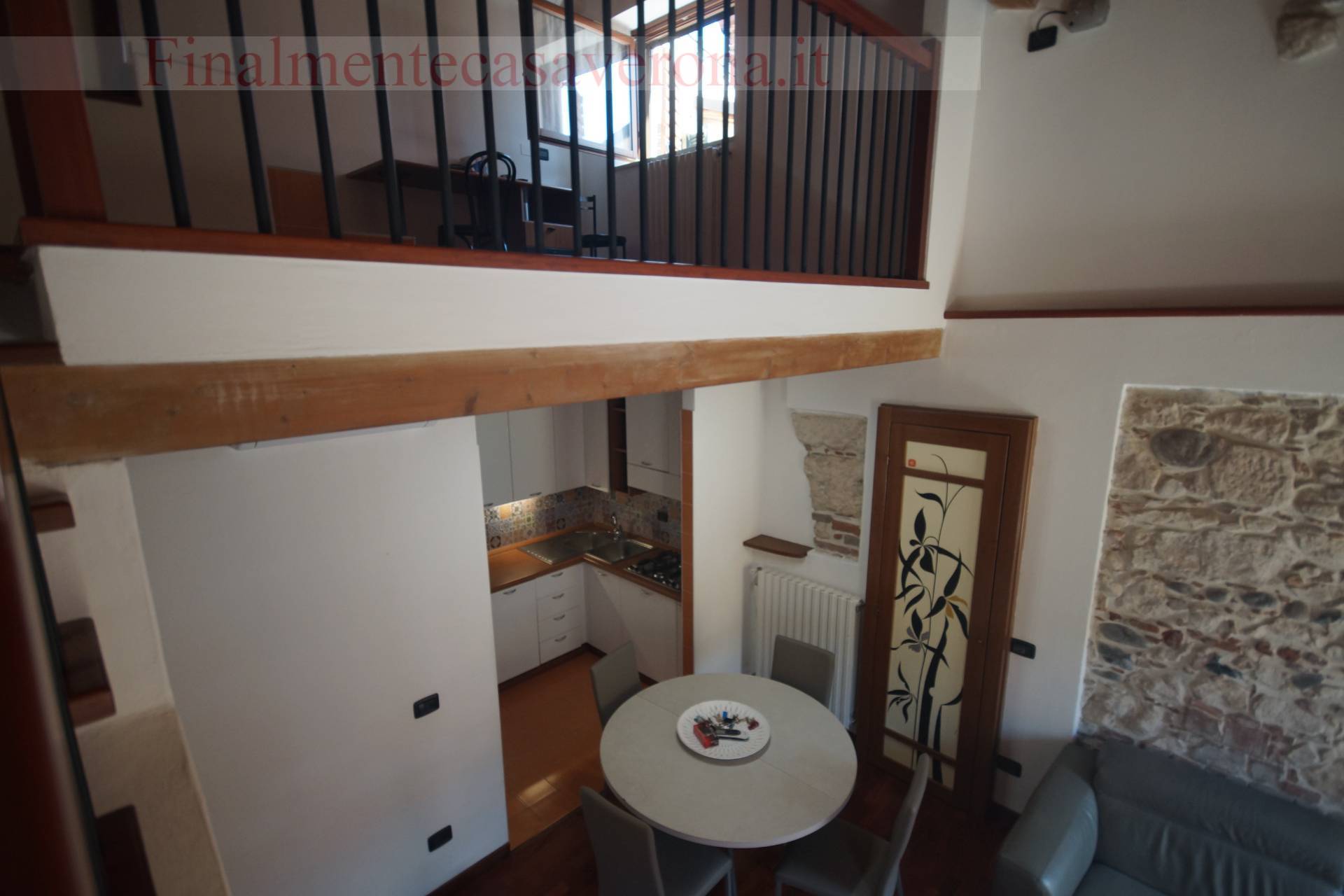 Appartamento in affitto a Verona, Centro storico