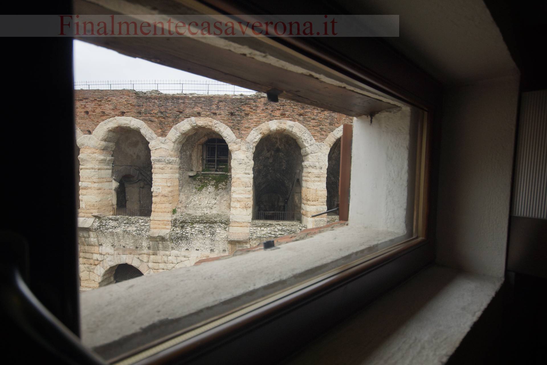 Appartamento in affitto a Verona, Centro storico