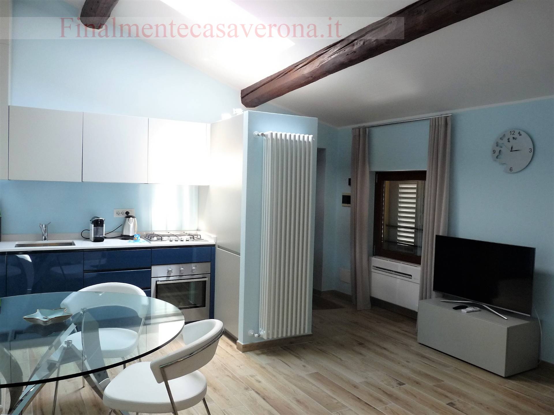 Appartamento in affitto a Verona, Centro storico