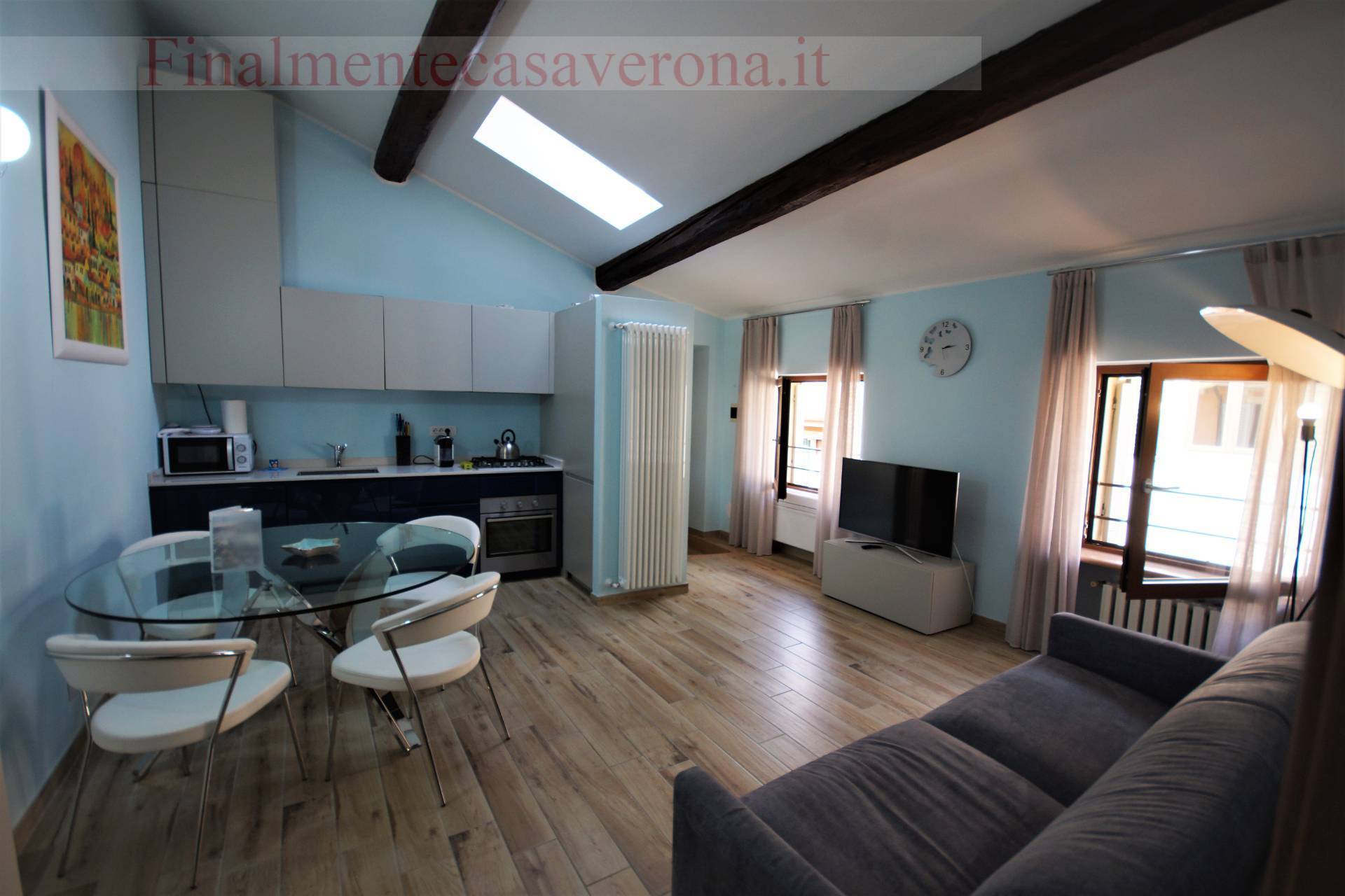 Appartamento in affitto a Verona, Centro storico