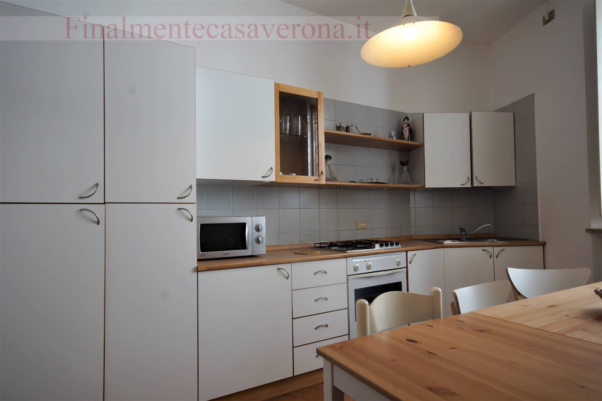 Appartamento in affitto a Verona, Fillippini