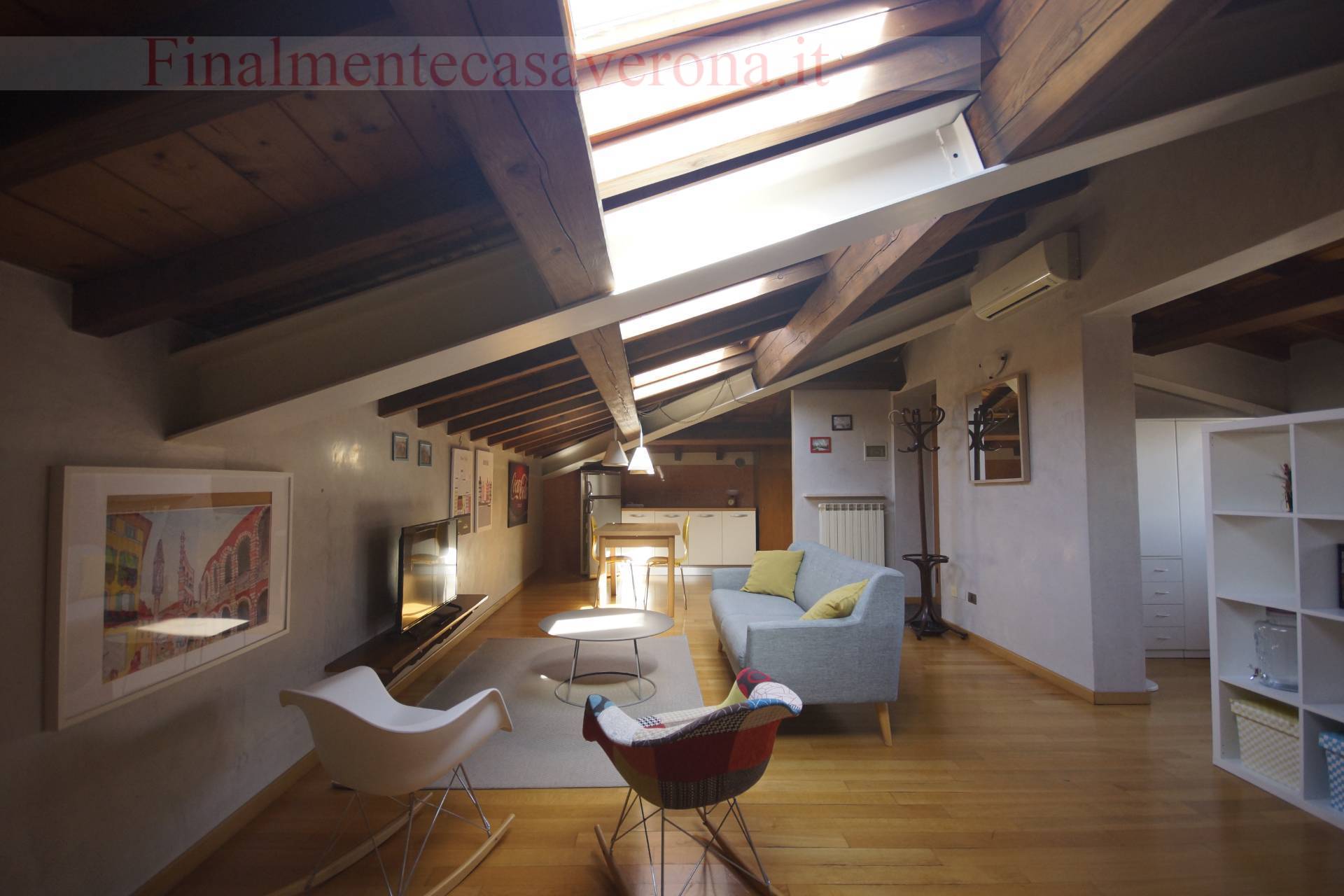 Appartamento in affitto a Verona, Centro storico