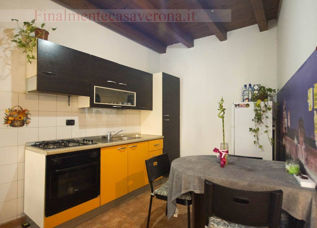 Appartamento in vendita a Verona, S. Lucia