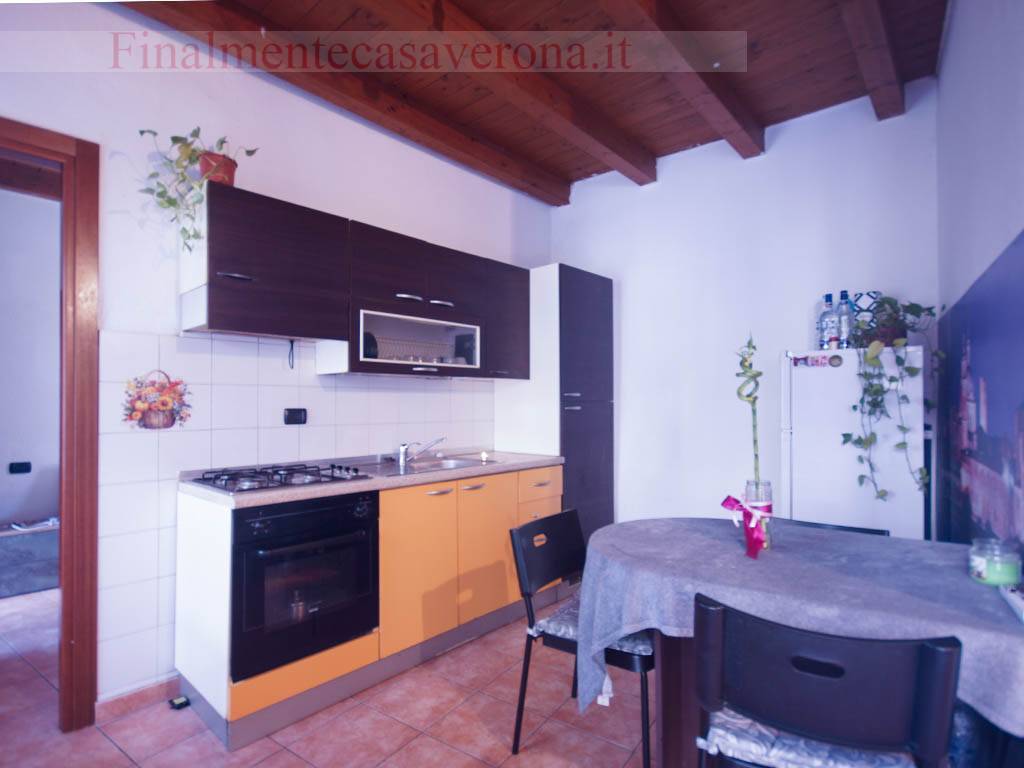 Appartamento in vendita a Verona, S. Lucia
