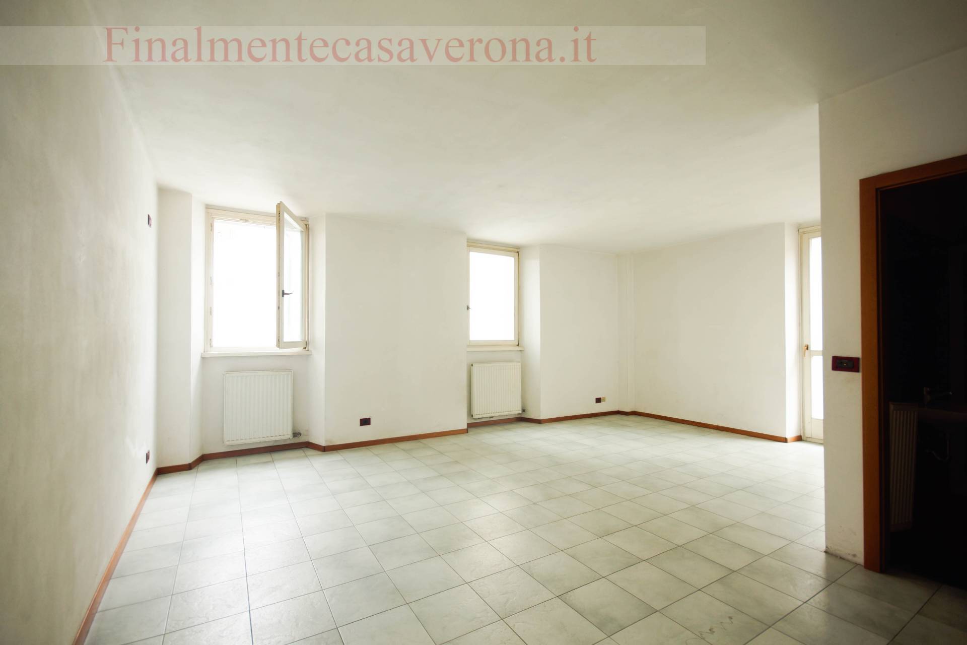 Palazzina 3 piani fuori terra in Vendita in vendita a Cembra Lisignago