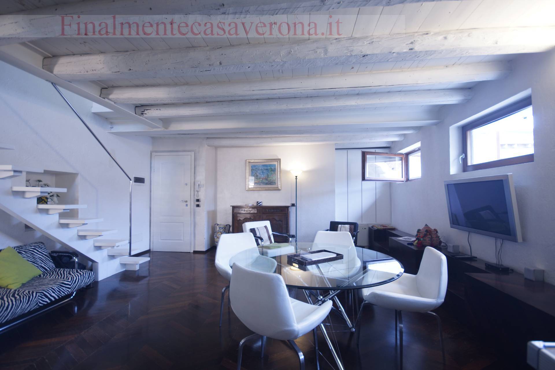Appartamento in affitto a Verona, Centro storico