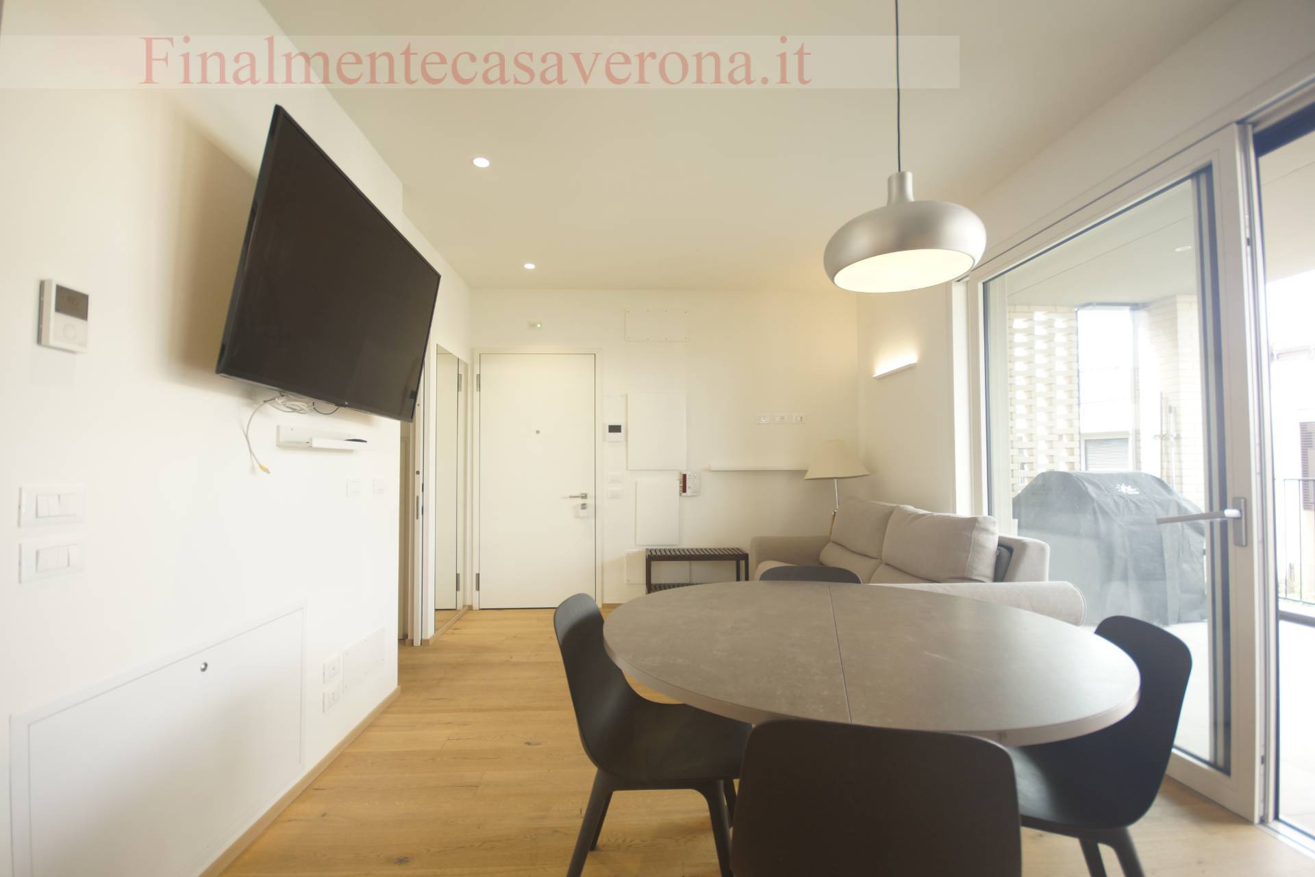 Appartamento in affitto a Peschiera del Garda