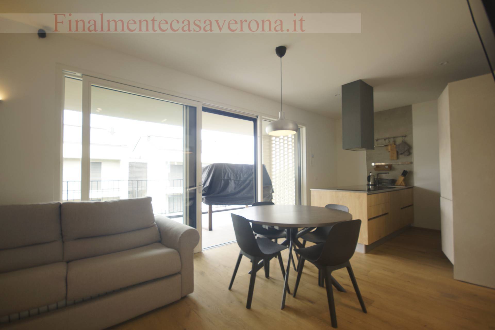 Appartamento in affitto a Peschiera del Garda