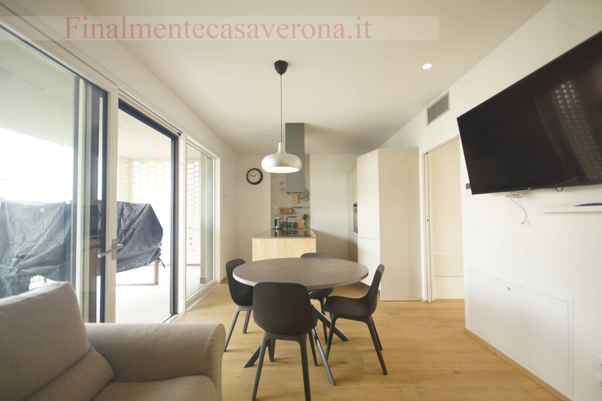 Appartamento in affitto a Peschiera del Garda