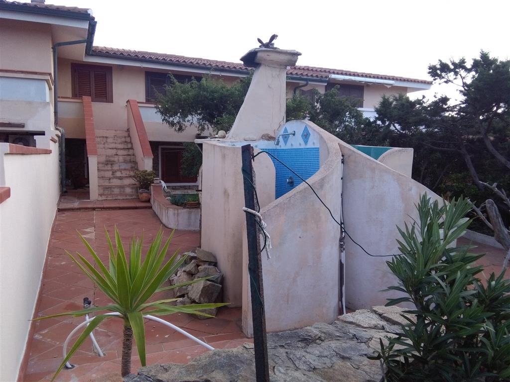 Casa indipendente in vendita in lu pultiddolu, Santa Teresa Gallura