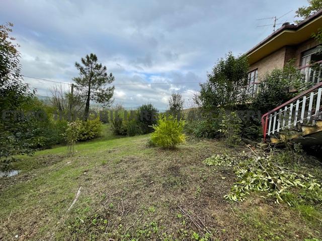 Casa indipendente con giardino in val menocchia, Carassai