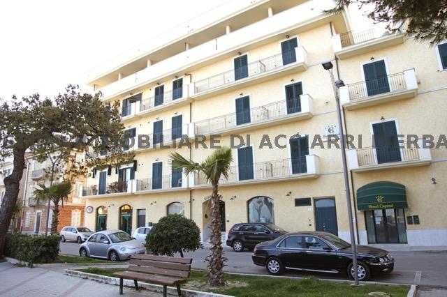 Appartamento in vendita in lungomare viale nazario sauro, Cupra Marittima